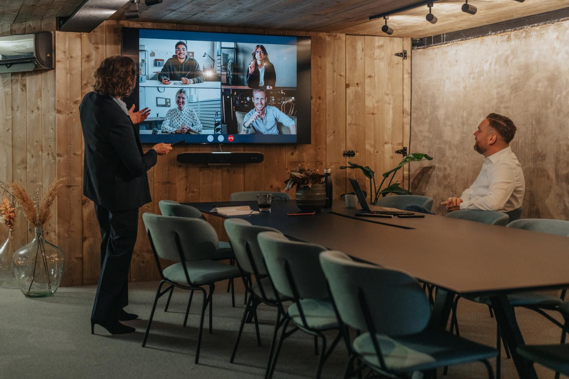 De Verbetercultuur Hybride Training Videomeeting Vergaderruimte